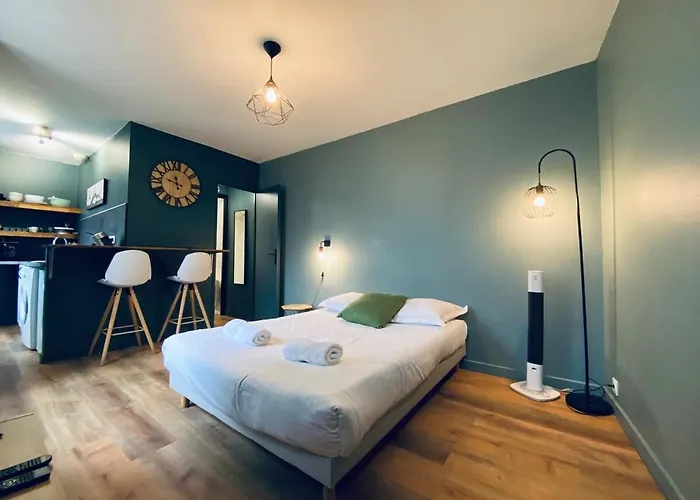 Casa Balzac - אנז'ה